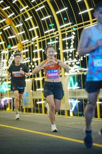 BIB: 07099
                            <button type="button" onclick="openModal(22812229)" class="btn btn-primary btn-sm float-right btn-popup" data-toggle="modal" data-target=".modal-high-quality">
                        <i class="fas fa-shopping-cart"></i> Add to Cart
                    </button>
                                            <button type="button" onclick="isThisMe(22812229, true)" class="btn btn-success btn-sm float-right btn-popup btn-isme hidden" data-toggle="tooltip" data-placement="bottom" title="นี่คือรูปของคุณใช่ไหม คลิกที่นี่เพื่อเอาเข้าอัลบั้ม">
                        <i class="fas fa-plus"></i> Add to album
                    </button>
                    <button type="button" onclick="isThisMe(22812229, false)" class="btn btn-warning btn-sm float-right btn-popup btn-isnotme hidden">
                        <i class="fas fa-ban"></i> Remove from album
                    </button>